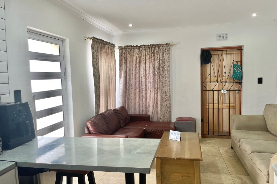 2 Bedroom Property for Sale in Strandfontein Western Cape